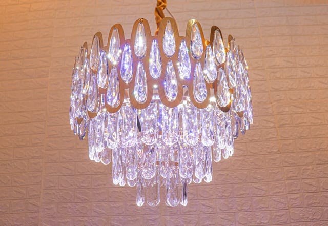 Swanart Modern Glamour: 3-Tier Crystal Pendant Light for Contemporary Spaces 6331-400