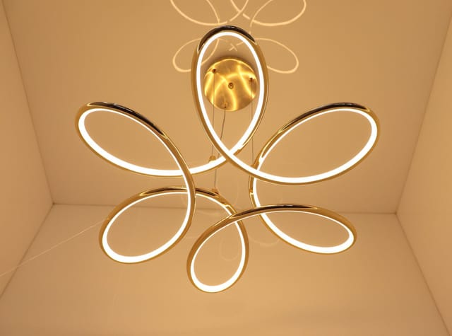 Swanart Modern Pendant Light - Elegant Lighting for Contemporary Homes