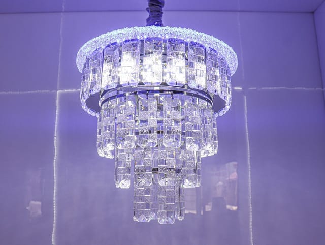 Spectacular Ambiance with the Crystal Moving LED Chandelier